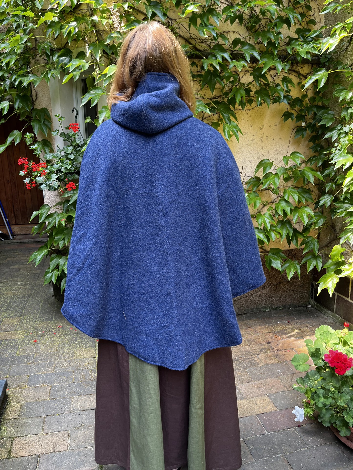 Damenumhang Walkloden Ludmilla blau
