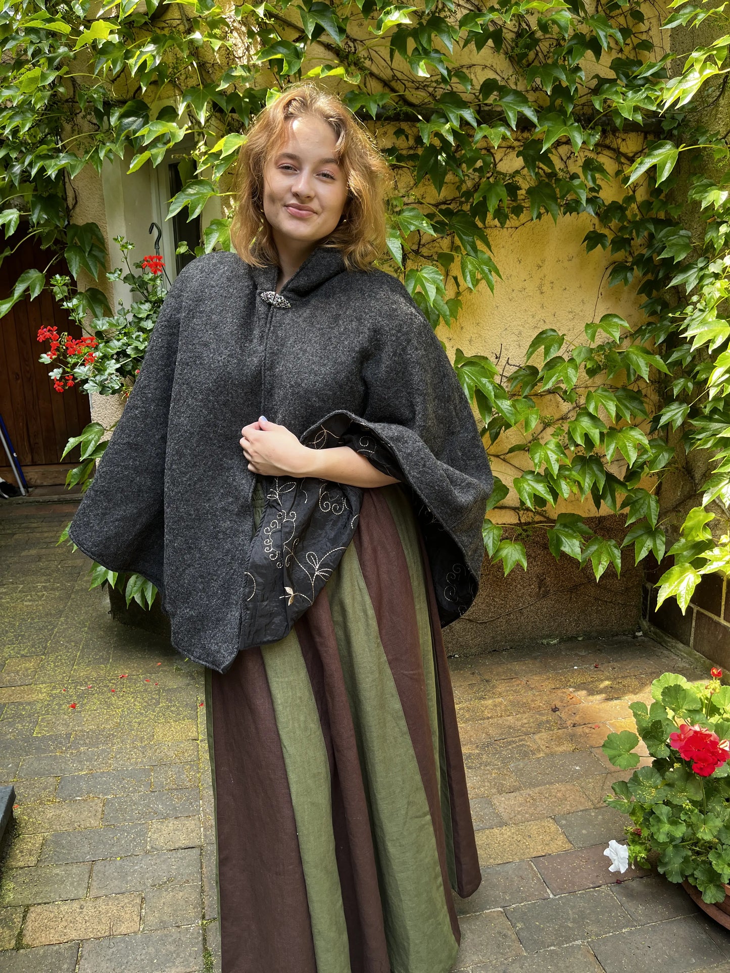 Damenumhang Walkloden Ludmilla schwarz